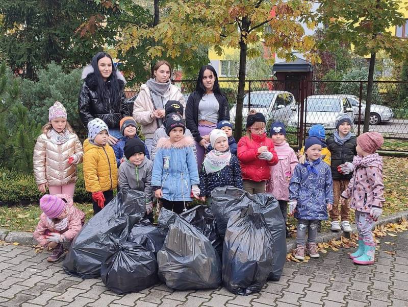 Zdjęcie: #Sprzątamy dla Polski - Wolontariat w przedszkolu